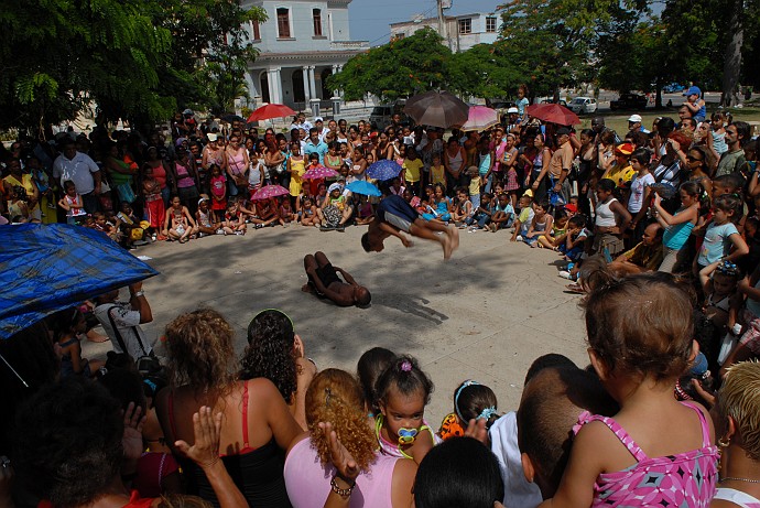 Ragazzi acrobati - Fotografia della Havana - Cuba 2010