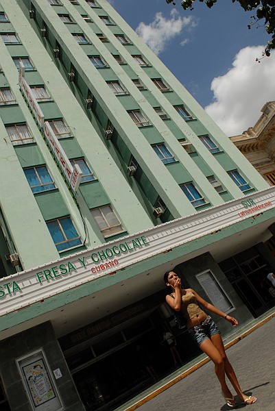 Hotel cinema - Fotografia di Santa Clara - Cuba 2010