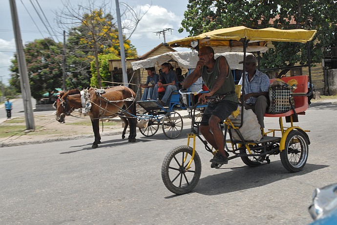 Bicitaxi - Fotografia di Santiago di Cuba - Cuba 2010