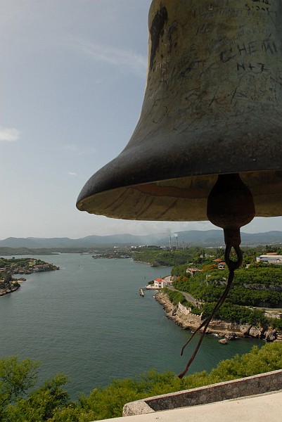 Campana - Fotografia di Santiago di Cuba - Cuba 2010