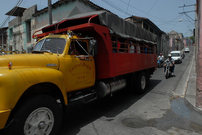 Corriera - Fotografia di Santiago di Cuba - Cuba 2010