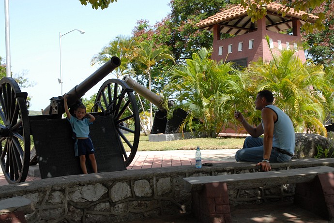 In posa - Fotografia di Santiago di Cuba - Cuba 2010