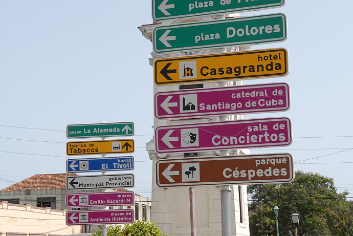 Segnaletica - Fotografia di Santiago di Cuba - Cuba 2010