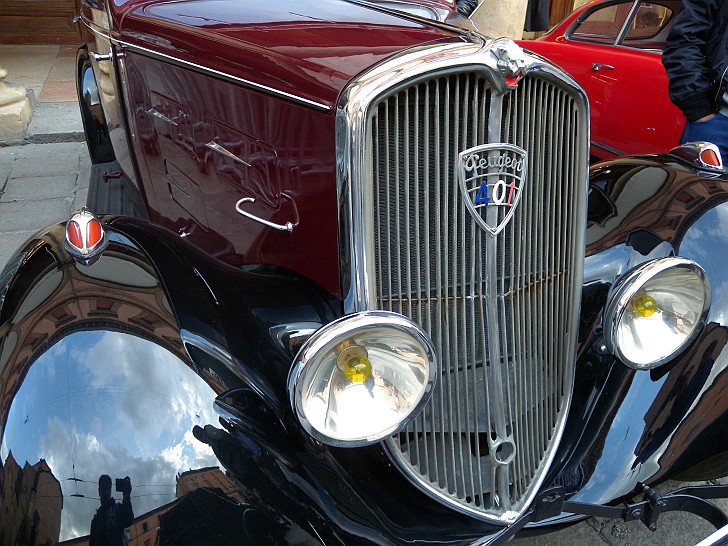 Peugeot 401 frontale :: La Mille Miglia 2010 - Auto d'epoca