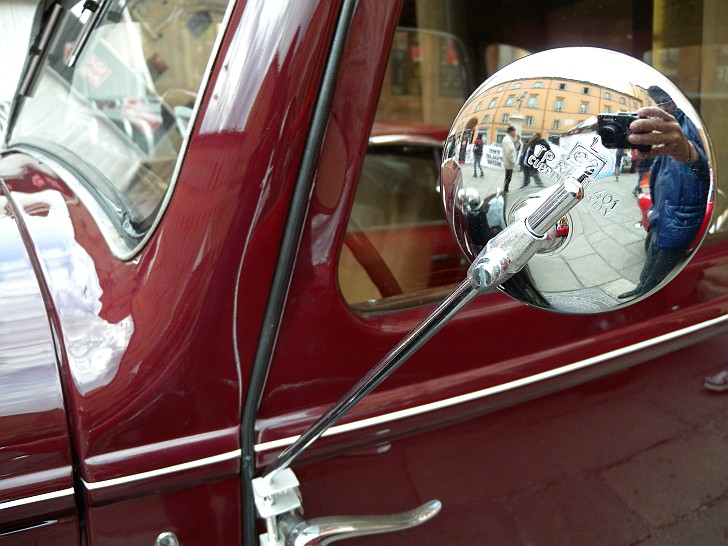 Specchietto con asta :: La Mille Miglia 2010 - Auto d'epoca