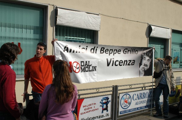 Manifestazione No Dal Molin - Fotografia 18 - Vicenza 17 febbraio 2007