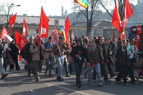 Manifestazione No Dal Molin - Fotografia 122 - Vicenza 17 febbraio 2007