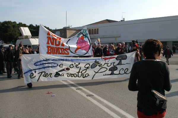 Manifestazione No Dal Molin - Fotografia 144 - Vicenza 17 febbraio 2007