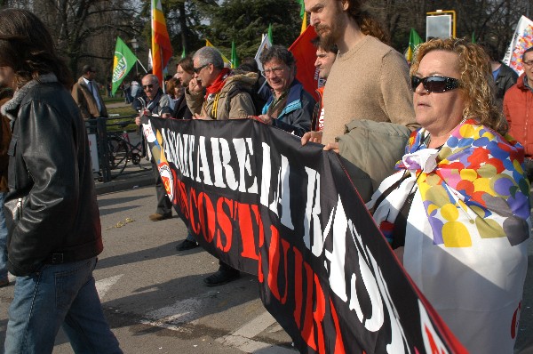 Manifestazione No Dal Molin - Fotografia 163 - Vicenza 17 febbraio 2007