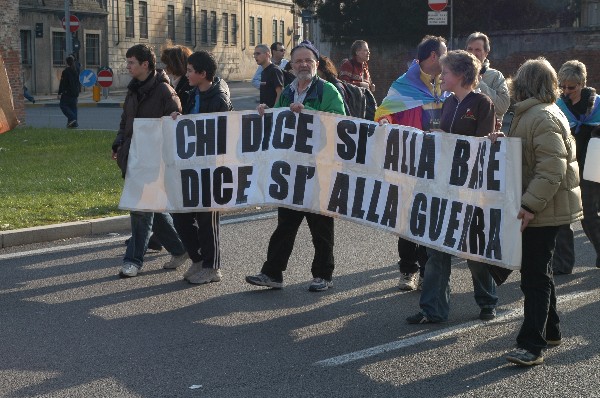 Manifestazione No Dal Molin - Fotografia 255 - Vicenza 17 febbraio 2007