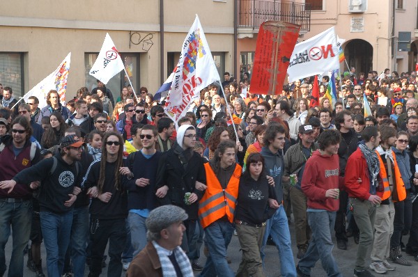 Manifestazione No Dal Molin - Fotografia 276 - Vicenza 17 febbraio 2007