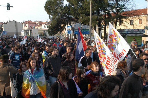 Manifestazione No Dal Molin - Fotografia 281 - Vicenza 17 febbraio 2007
