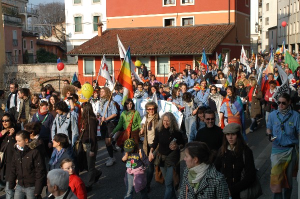 Manifestazione No Dal Molin - Fotografia 299 - Vicenza 17 febbraio 2007