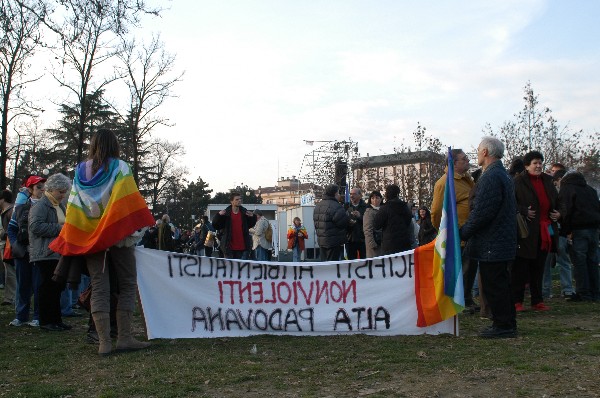 Manifestazione No Dal Molin - Fotografia 331 - Vicenza 17 febbraio 2007