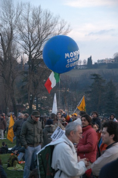 Manifestazione No Dal Molin - Fotografia 377 - Vicenza 17 febbraio 2007