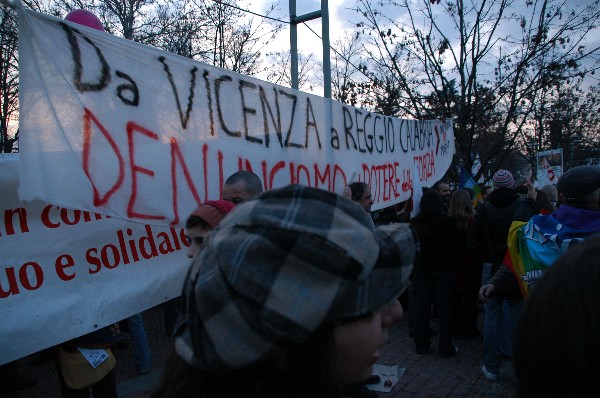 Manifestazione No Dal Molin - Fotografia 391 - Vicenza 17 febbraio 2007