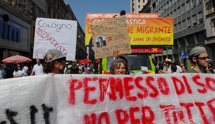 Fotografia - Cartelli e striscione