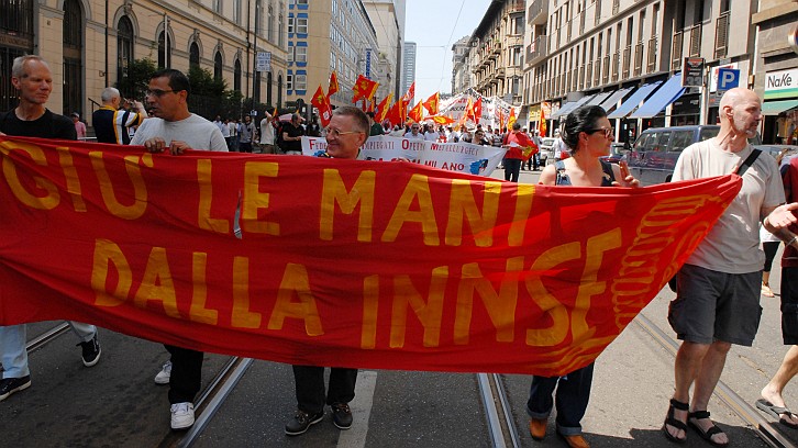 Fotografia - Gi� le mani dalla Innse