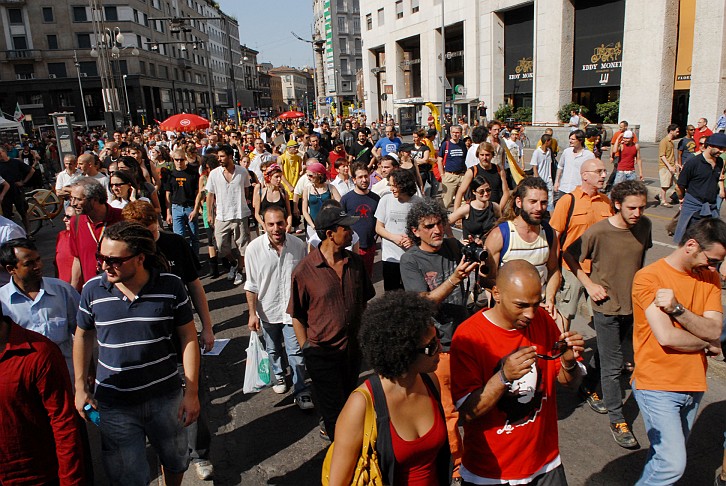 Fotografia - Manifestanti a Milano