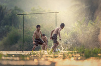 Bambini giocando a calcio :: Mega Puzzle
