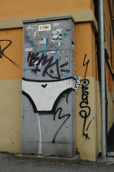 Mutande :: Murales