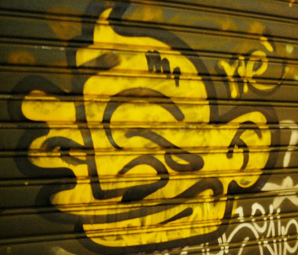 Ritratto giallo :: Murales