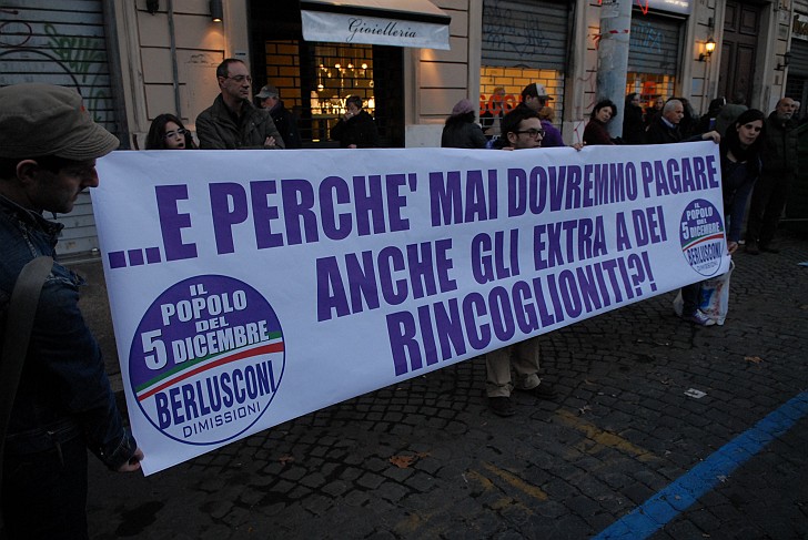 E perche dovremmo pagare - Fotografia del No Berlusconi Day