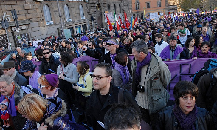Il Popolo Viola - Fotografia del No Berlusconi Day