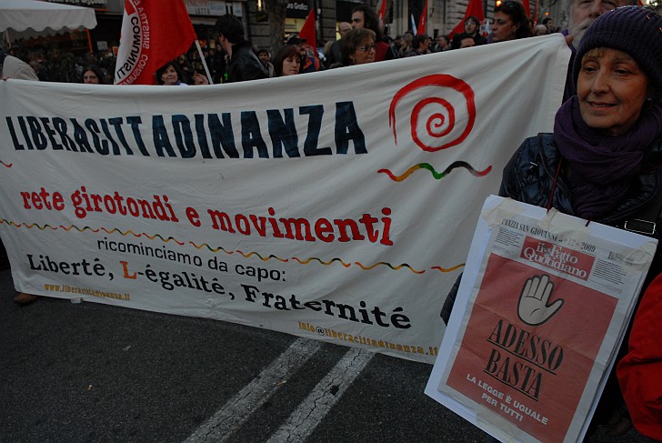 Libera cittadinanza - Fotografia del No Berlusconi Day