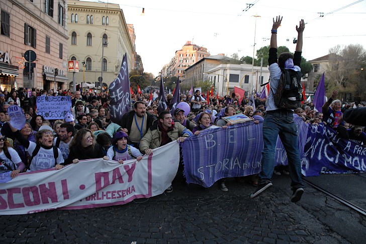 Salto - Fotografia del No Berlusconi Day