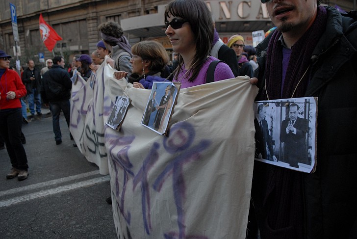 Scene corteo - Fotografia del No Berlusconi Day