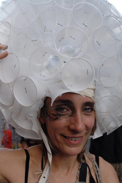 Cappello bicchieri di plastica :: Par Tòt Parata - Partòt