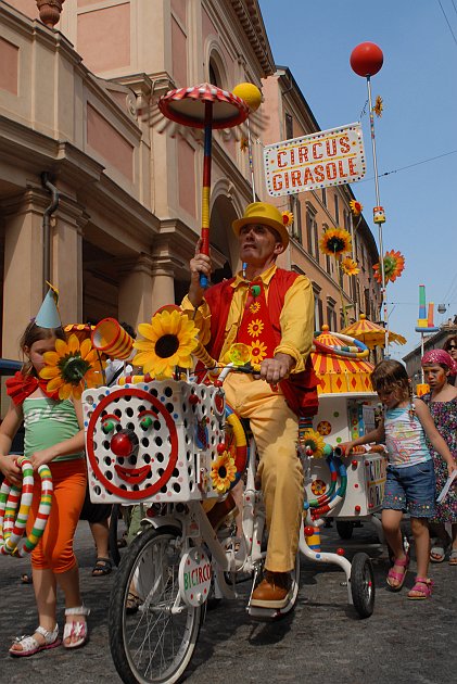 Circus girasole :: Par Tòt Parata - Partòt