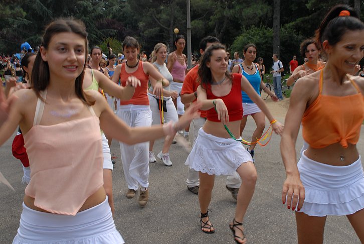 Danzatrici :: Par Tòt Parata - Partòt