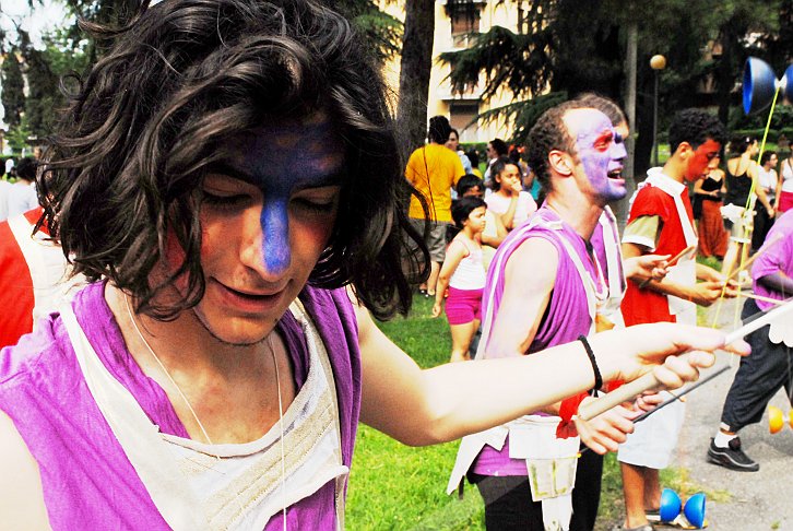 Maglietta viola :: Par Tòt Parata - Partòt