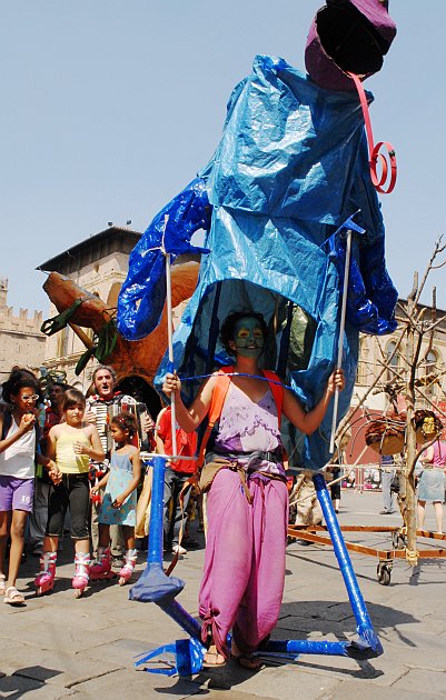 The blue moster :: Par Tòt Parata - Partòt