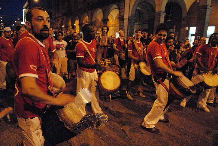 Percussioni afro :: Par Tòt Parata - PARTòT