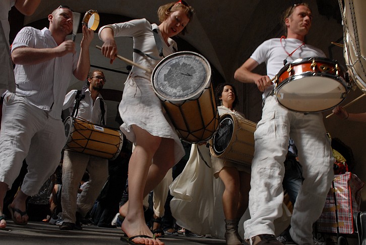 Percussionisti :: Par Tòt Parata - Partòt