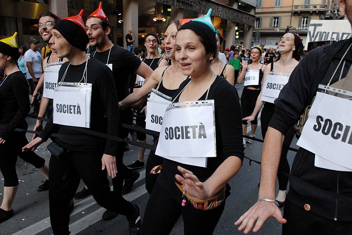 Societ� :: Par Tòt Parata - Partòt