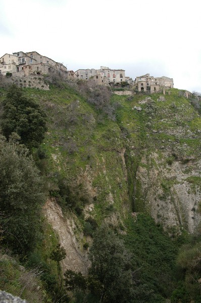 Il Paese dal basso - Santa Caterina dello Ionio