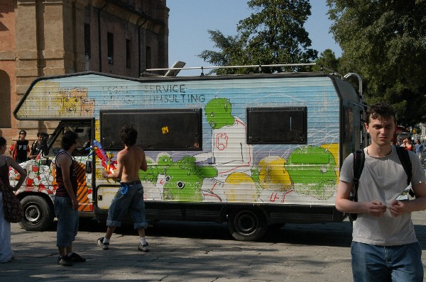 Camper :: Street Rave Parade
