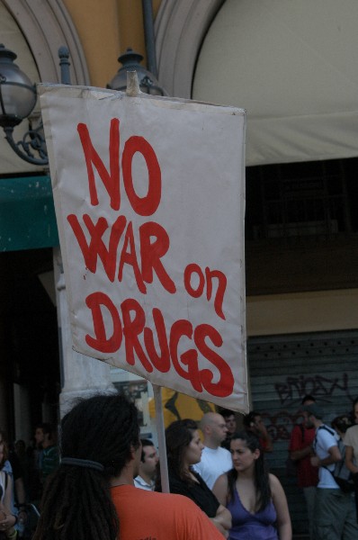 No War :: Street Rave Parade