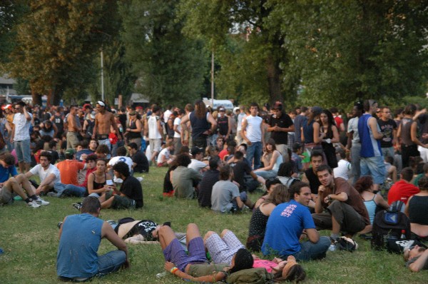 Ravers sul parco :: Street Rave Parade