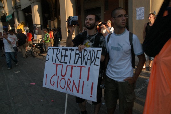 Tutti i giorni :: Street Rave Parade