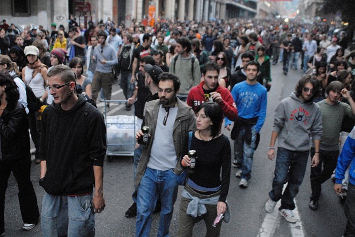 Corteo in Via Marconi :: Street Rave Parade