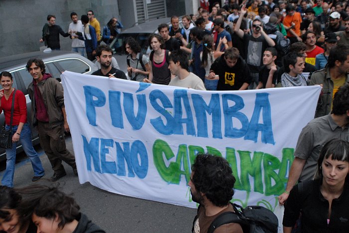 Più samba meno caramba :: Street Rave Parade