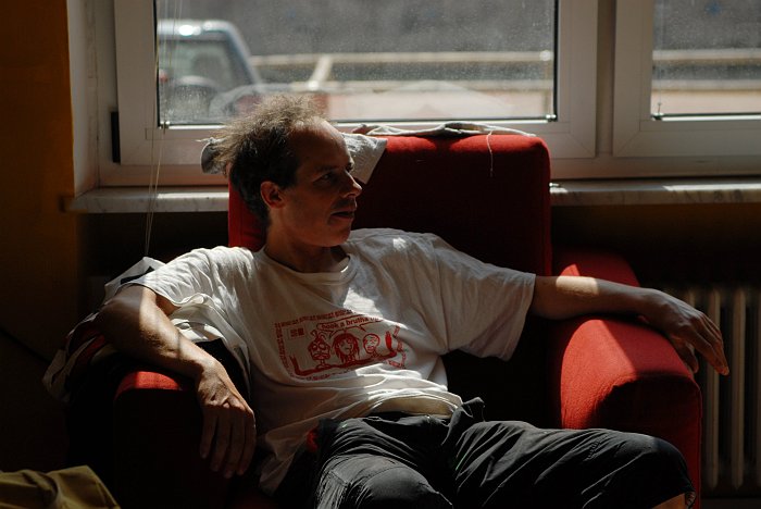 Adam sulla poltrona :: Arte Bastardo